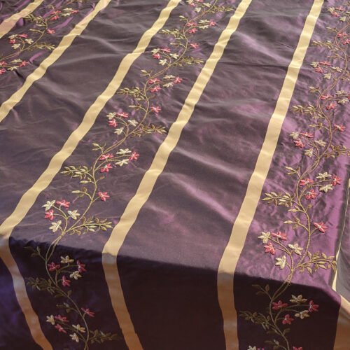 Tela de Seda con Bordado Floral, Color Berenjena, 140 cm x 20 m, para Alta Costura y Decoración