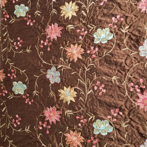 Tela de Seda Color Tabaaco con Bordado Floral
