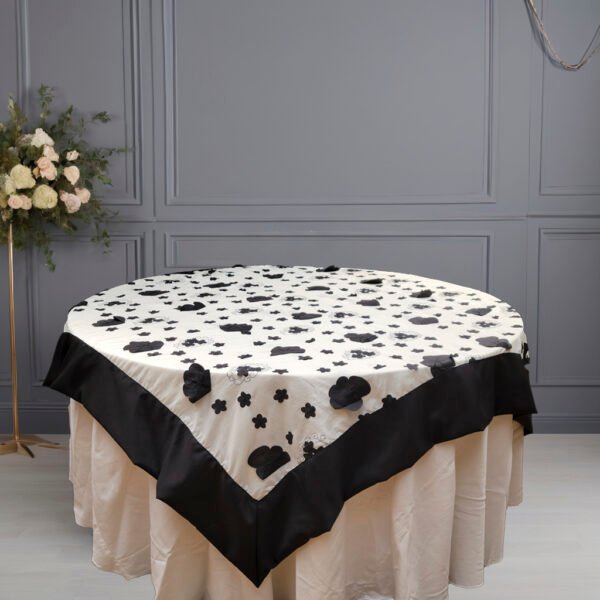 Mantel Cuadrado Elegante, 180 x 180 cm, Blanco con Bordados Florales Negros, para Eventos